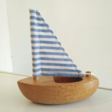 Load image into Gallery viewer, Lindon Sailing Boat