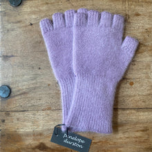 Load image into Gallery viewer, Penelope Durston Fingerless Gloves - medium cuff