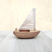 Load image into Gallery viewer, Lindon Sailing Boat